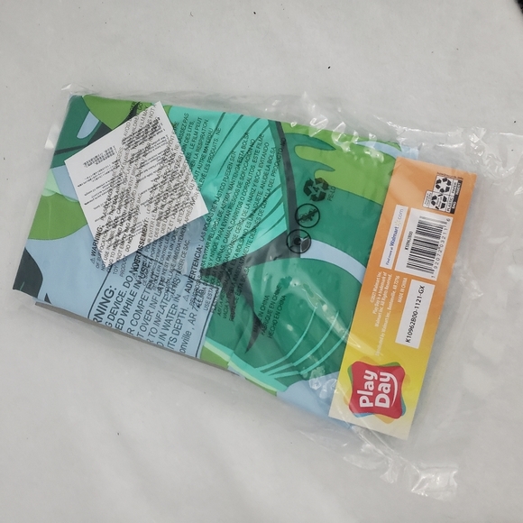 Play Day Inflatable Tropical Swim Tube Pool Float - Picture 3 of 6